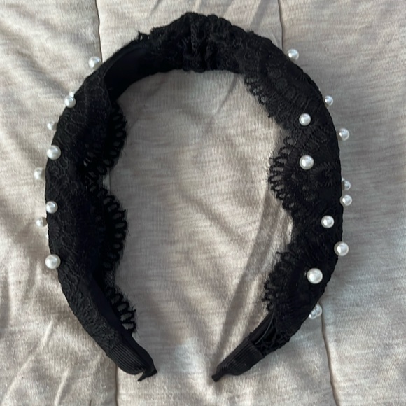 New Girls Black Lace and Pearl Studded Headband - Picture 1 of 6